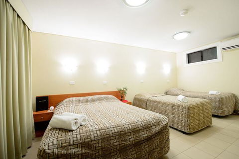 Liberty Plains Motor Inn - St Kilda Accommodation 3