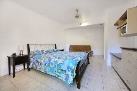 Airlie Beach Motor Lodge - Foster Accommodation 6