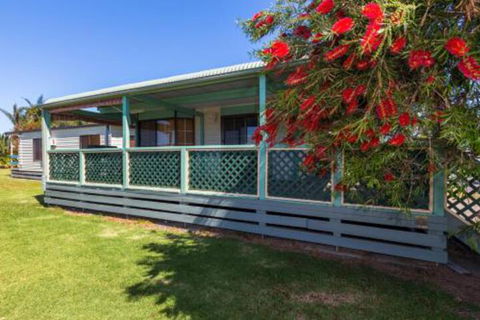 Batemans Bay Marina Resort - New South Wales Tourism  4