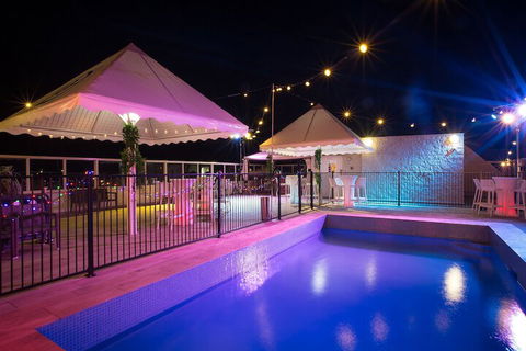 Gladstone Reef Hotel Motel - Accommodation Sydney 2
