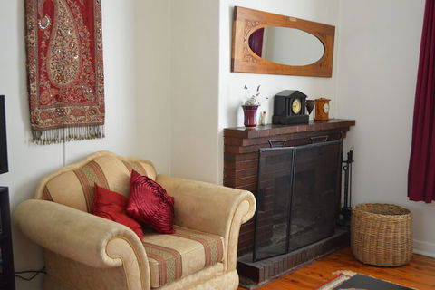 House On The Hill Hunter Valley - Hervey Bay Accommodation 6