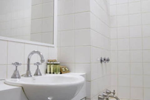 Seasons Hotel Newman - Holiday Melbourne 6
