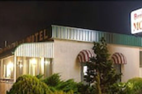 Boulevard Motel - Tourism Townsville 0