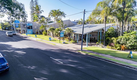 The Beach Motel Hervey Bay - Byron Bay Accommodation 0