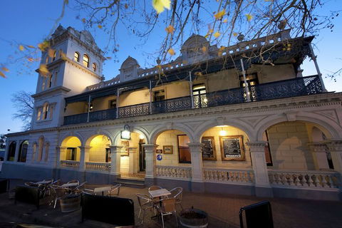 Yarra Valley Grand Hotel - Accommodation Tasmania 1
