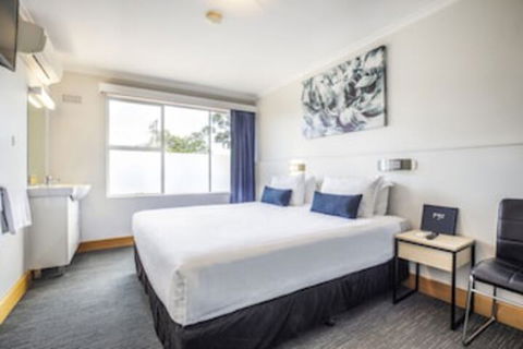 Nightcap At Carlyle Hotel - Hervey Bay Accommodation 0
