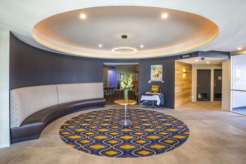 Nightcap At Carlyle Hotel - Hervey Bay Accommodation 2