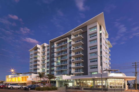 Oaks Mackay Rivermarque Hotel - Whitsundays Tourism 3