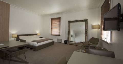 The Ikon Hotel - Byron Bay Accommodation 2
