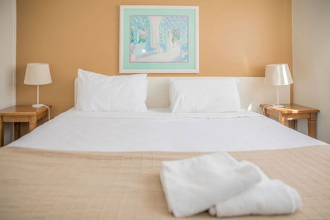 Barkly Apartments - Holiday Sydney 3