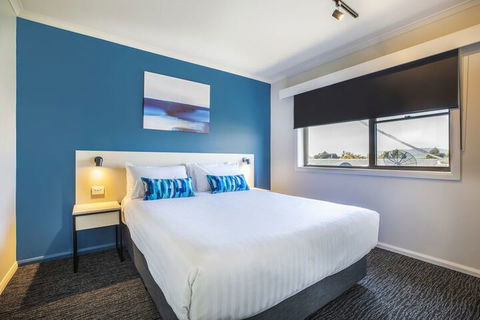 Nightcap At Riverside Hotel - WA Accommodation 5