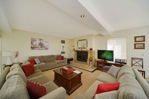 Bundanoon Lodge - Wagga Wagga Accommodation 6