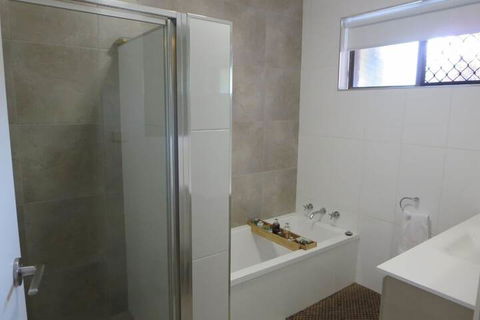 Coffs Harbour Holiday Apartments - Accommodation Ballina 6