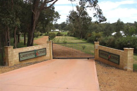 Lakeview Lodge - Accommodation Ballina 1