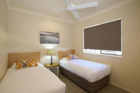 Marty's @ Little Beach - Tourism Townsville 5