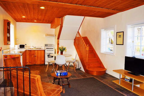 Cleburne Homestead - Tourism Listing 6