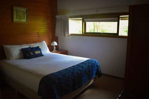 Clarendon Chalets - Accommodation Redcliffe 4