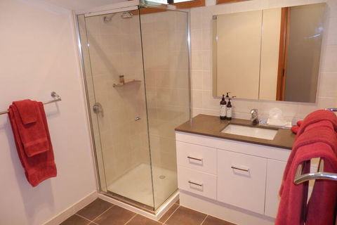 Mast Gully Gardens Bed & Breakfast - Accommodation Newcastle 2
