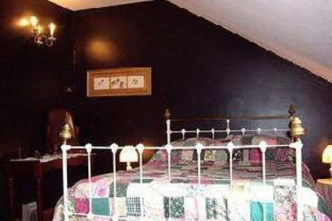 Memory Lane Cottage - Brisbane Tourism 1