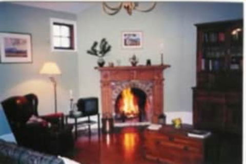 Wind Song Bed & Breakfast - Accommodation QLD 6