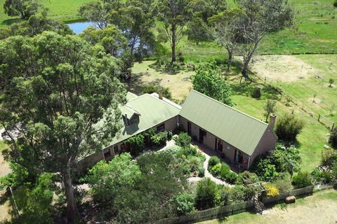 Wind Song Bed & Breakfast - Accommodation QLD 1