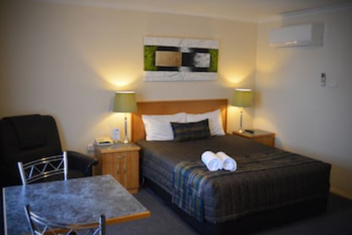 Arkana Motor Inn & Terrace Apartments - thumb 0