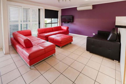 Bluegum Apartments - NT Tourism 1
