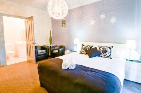 Avala Accommodation - Victoria Tourism 5