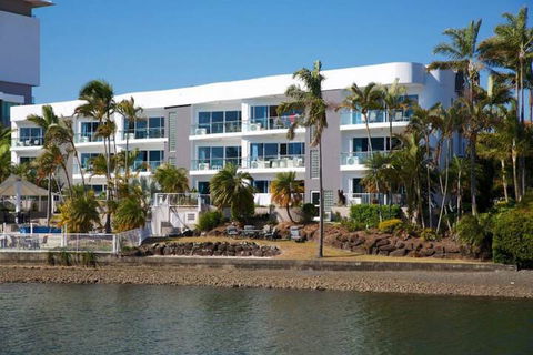 Arc Resort - Victoria Tourism 3