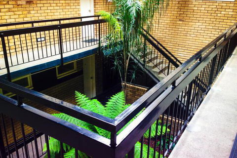 George Powlett Apartments - Hervey Bay Accommodation 6