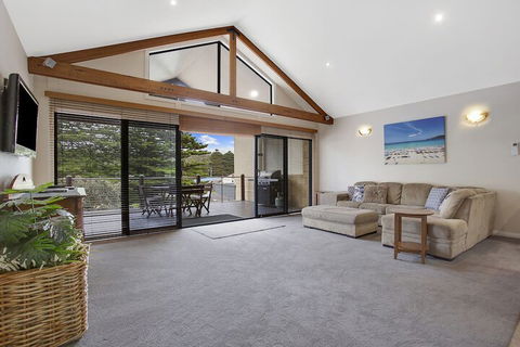 Sea Foam Villas - Accommodation Australia 7