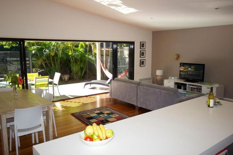 AtLIZZIE - Whitsundays Tourism 4