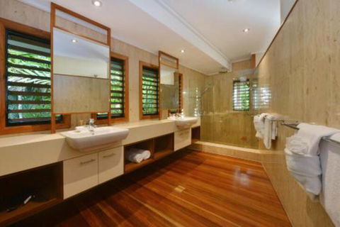 OneLuxe Port Douglas - Yamba Accommodation 7