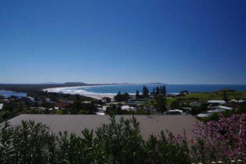 Beau Soleil 28 East Street - Accommodation QLD 0