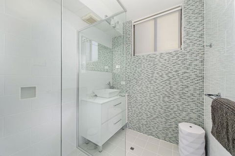 Flynns Beach Apartments 4 41 Pacific Drive - Hobart Tourism 5
