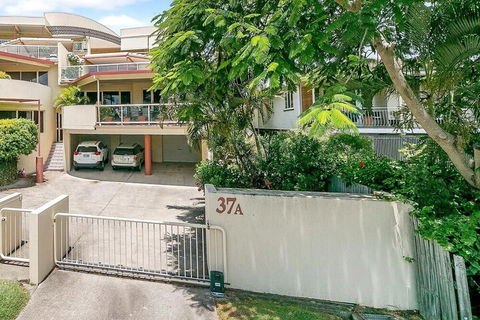 Redcliffe Peninsula Penthouse - Northern Rivers Accommodation 5