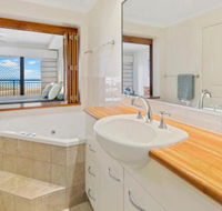 Luxury Beach Unit Dolphin Heads - Northern Rivers Accommodation