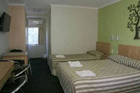 Queensgate Motel - Carnarvon Accommodation 1