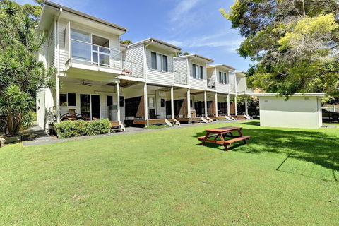 Florida 5 / 5 Lillian Street - Broome Tourism 3