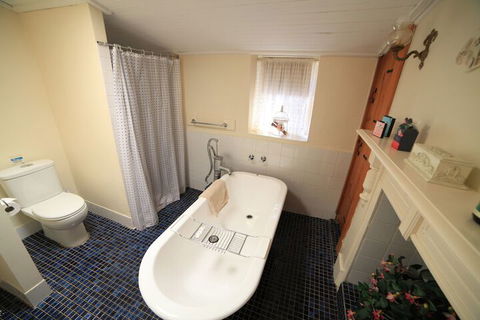 Miss Mabel Cottage - Adults Only - Tourism Bookings 3