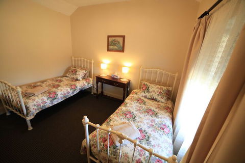 Miss Mabel Cottage - Adults Only - Tourism Bookings 4