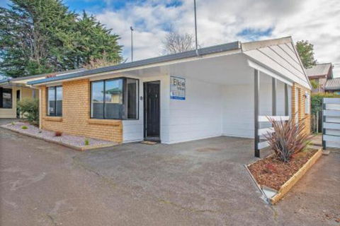 Elkie Villa 2 Bedroom Unit Burnie - Sunshine Coast Tourism 0