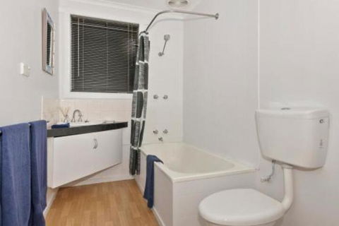 Elkie Villa 2 Bedroom Unit Burnie - Sunshine Coast Tourism 5