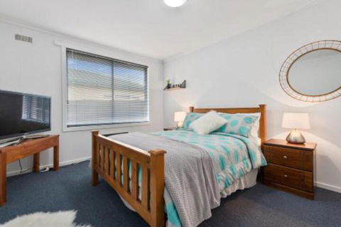 Elkie Villa 2 Bedroom Unit Burnie - Sunshine Coast Tourism 2