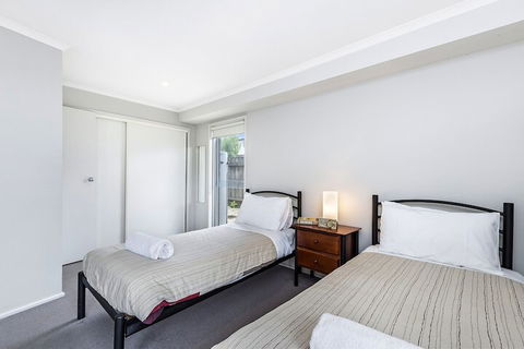 Il Mare - Lightning Ridge Tourism 1