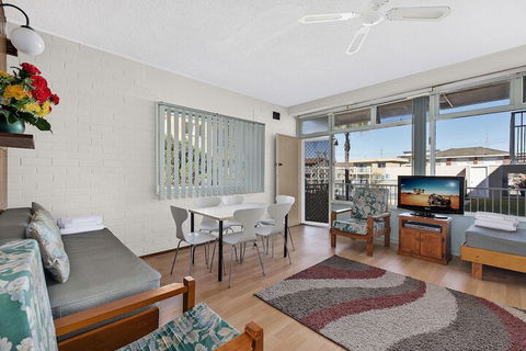 The Sands Apartment 6 - Hervey Bay Accommodation 4