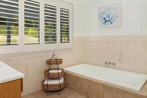 Avocado Grove B & B - Accommodation Newcastle 4