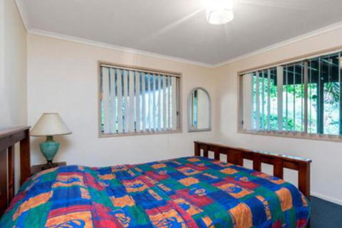 Amaroo House - Accommodation Perth 5