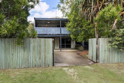 Murdoch - Accommodation Newcastle 0