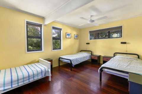 Coasting - Accommodation Newcastle 5